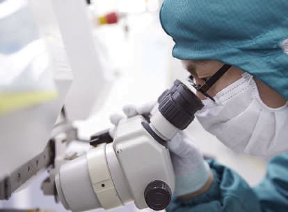 Quality-control microscopy of Japanese zirconia powder at Vatech MCIS